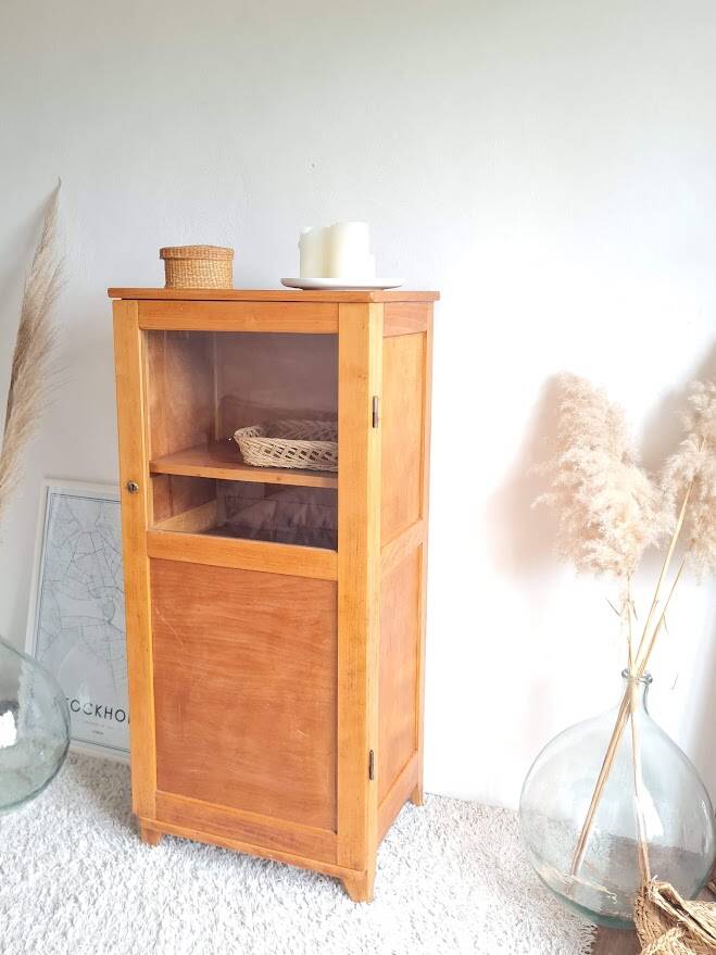 Parisian glass-fronted cupboard, type sideboard.