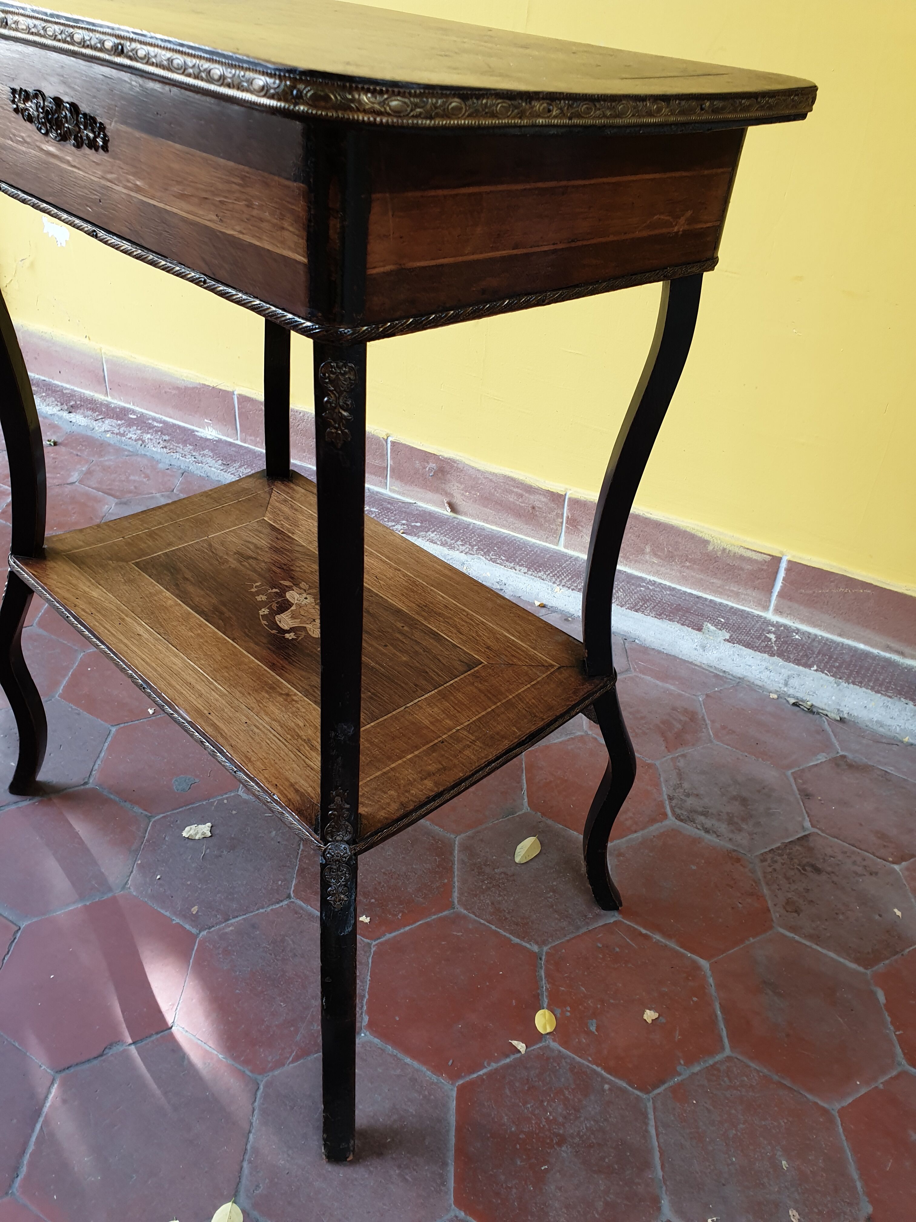 Table marked Napoleon III