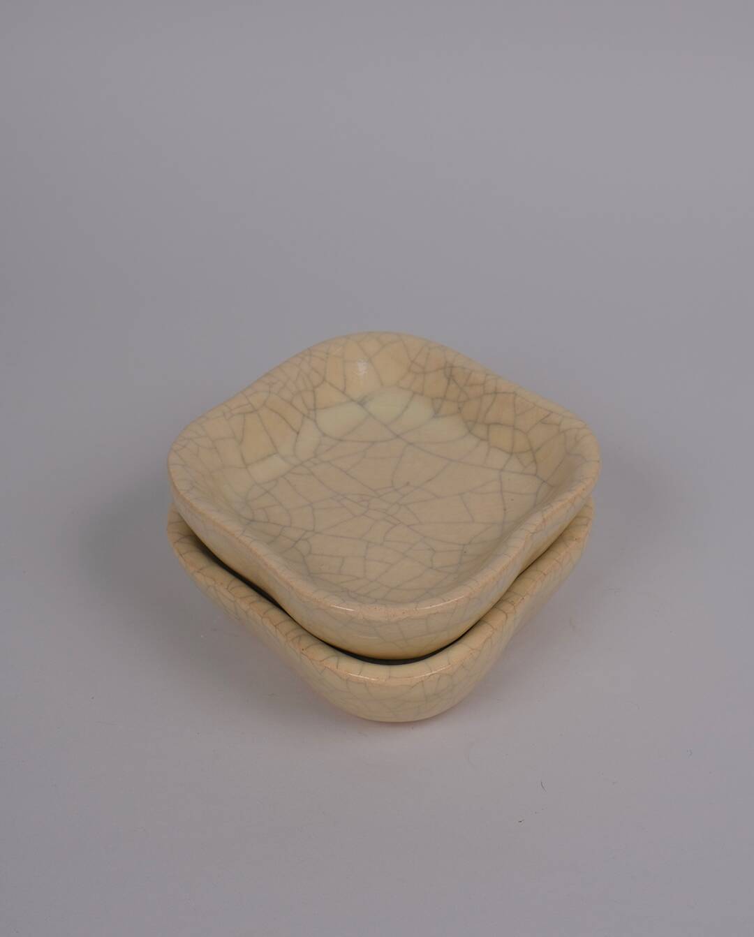 Ceramic pocket emptier