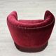 Fauteuil danois des années 1970, état d'origine, tissu velours rouge cerise.