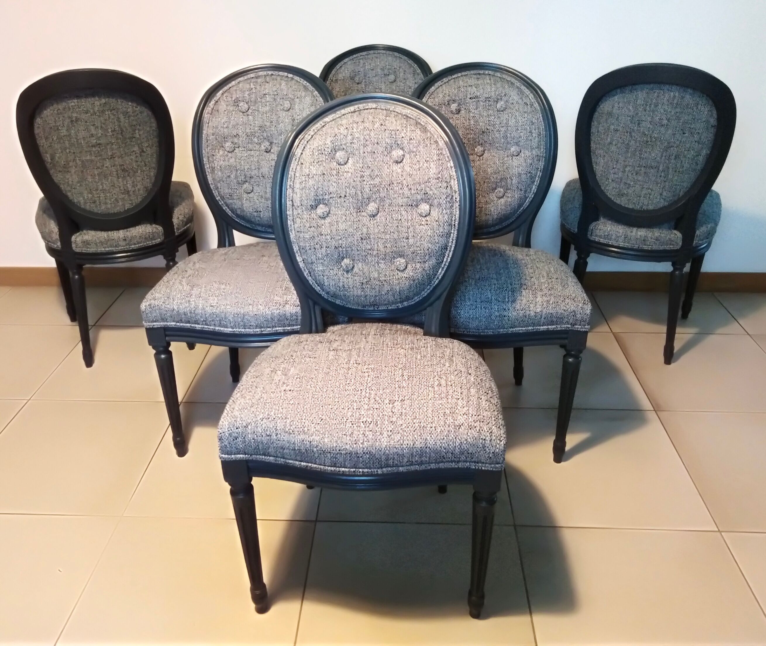 6 old medallion chairs fully restored