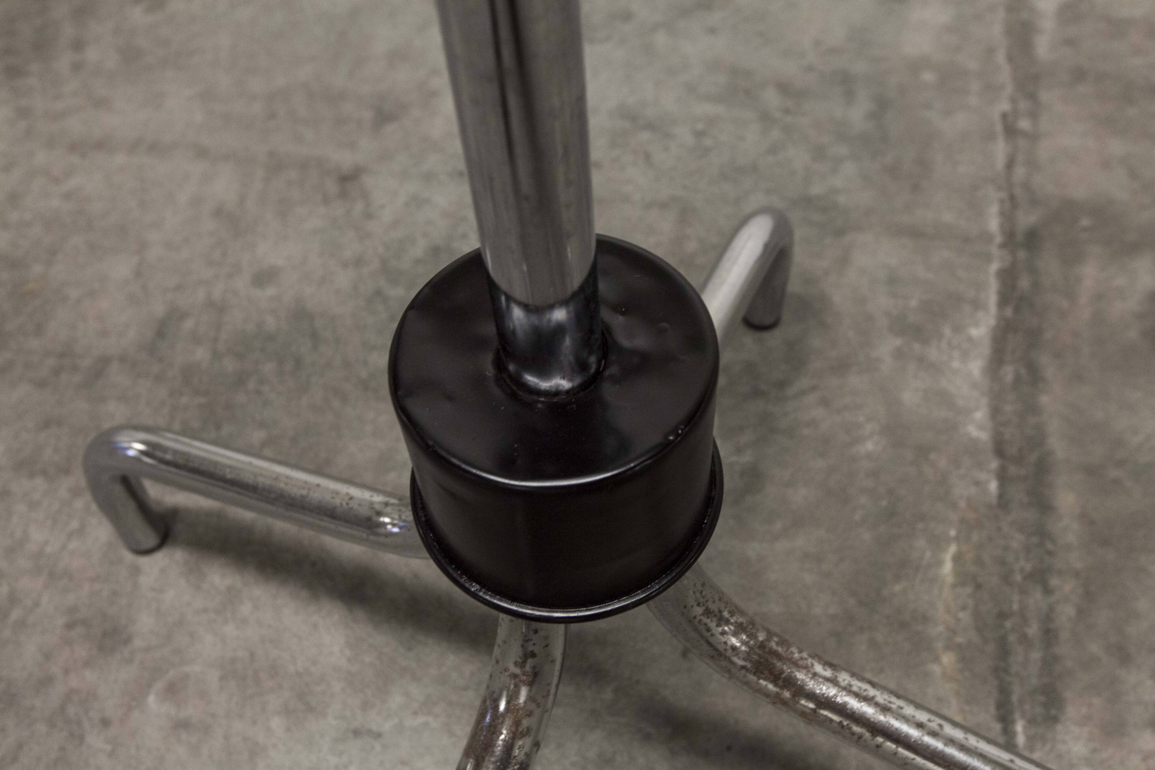 Parrot coat rack 16 hooks industrial in chromed metal and base + black balls 1960