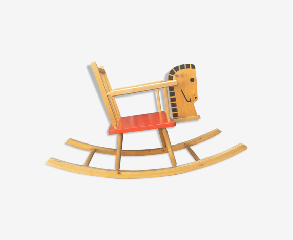 Cheval a bascule en bois vintage