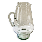 Cooling carafe with ice cube container