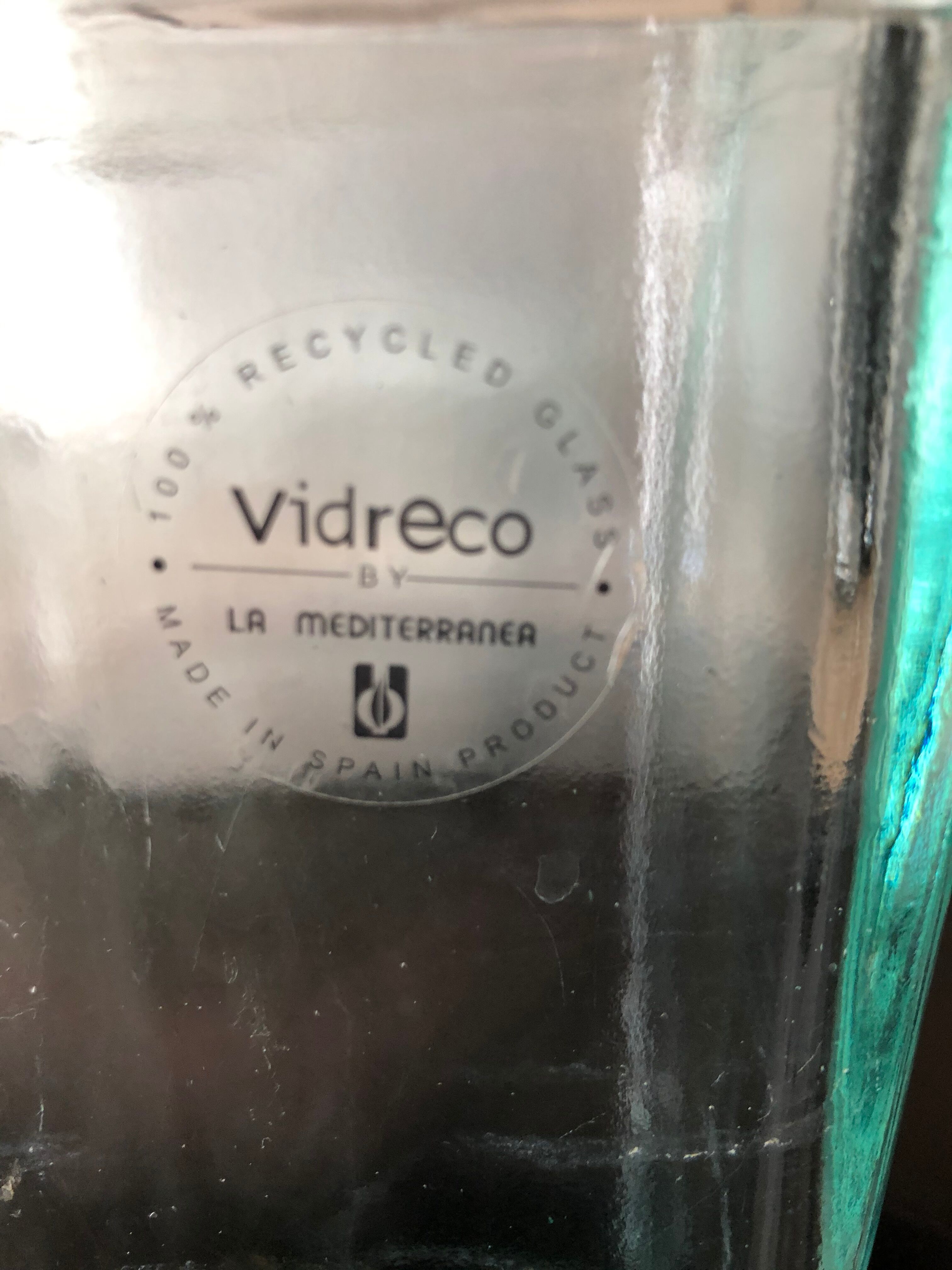 Square-based glass vase