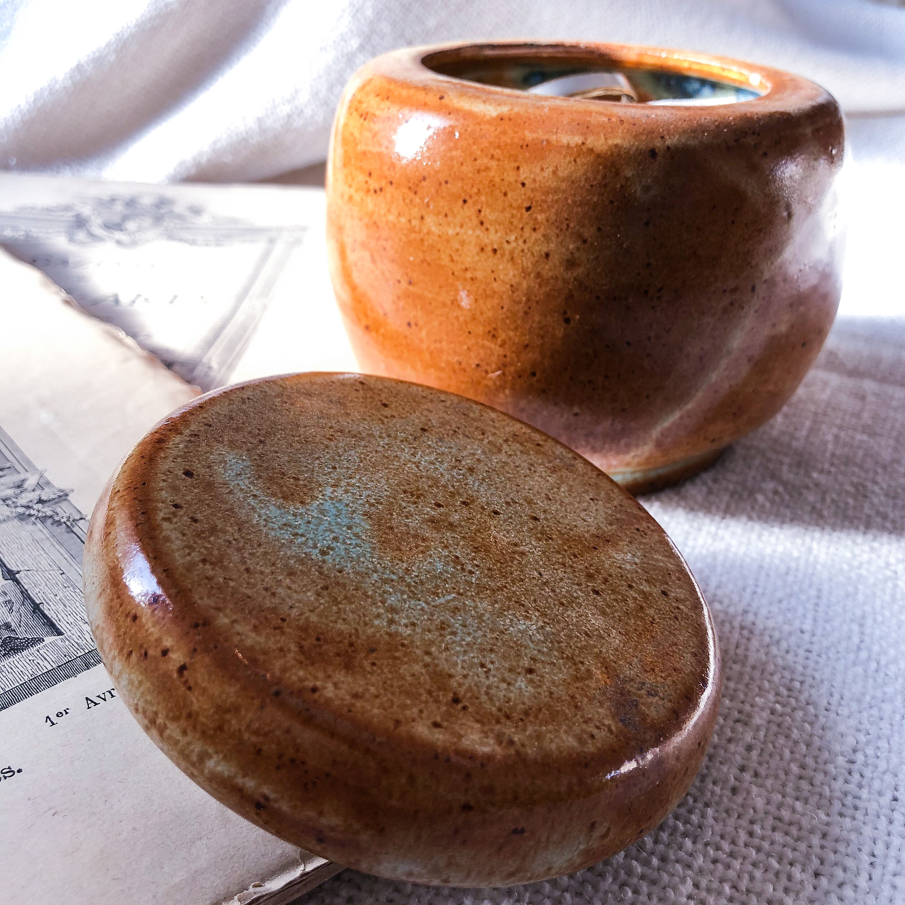Enamelled pottery box