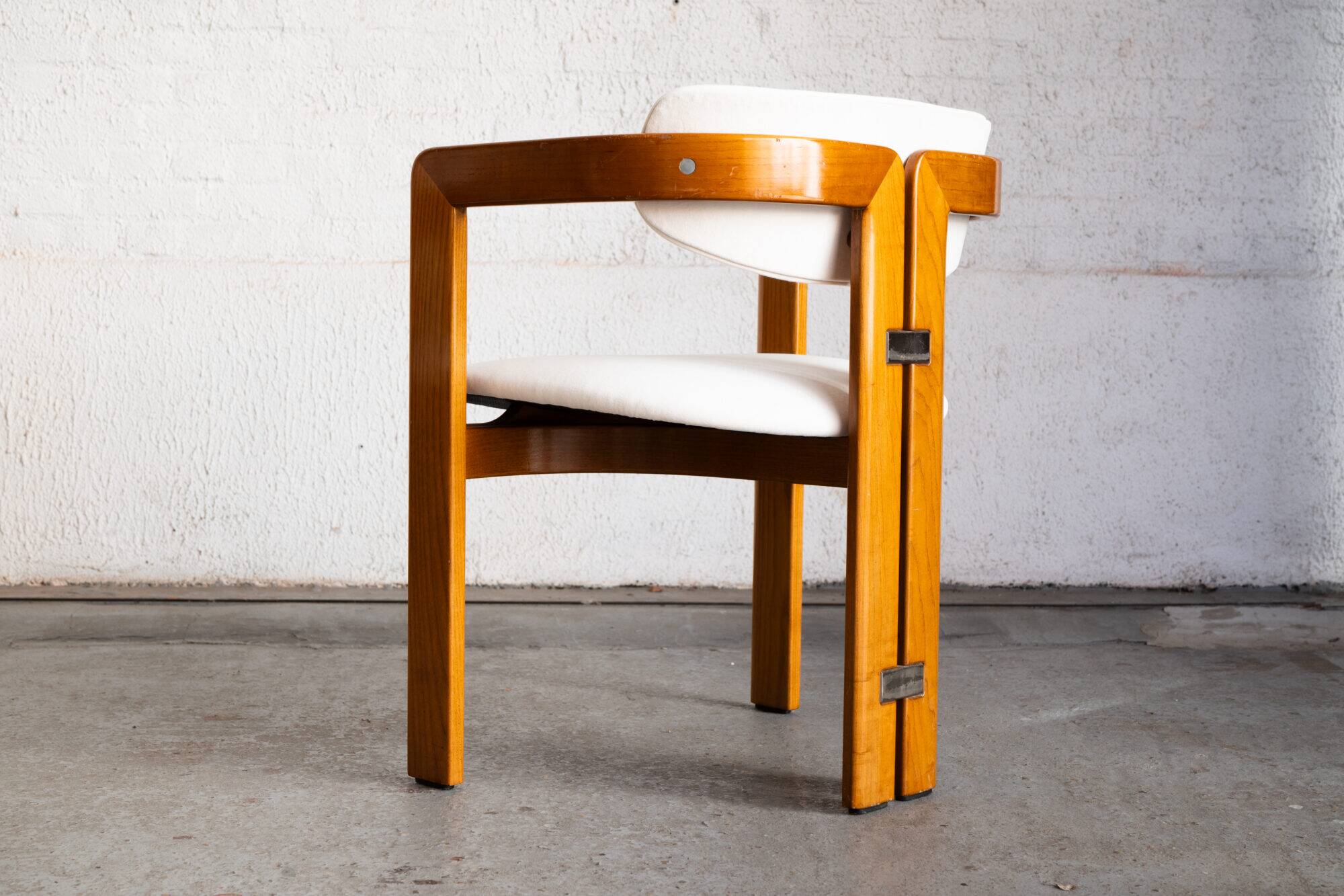 Ensemble de 4 chaises de salle à manger 'Pamplona' par Augusto Savini