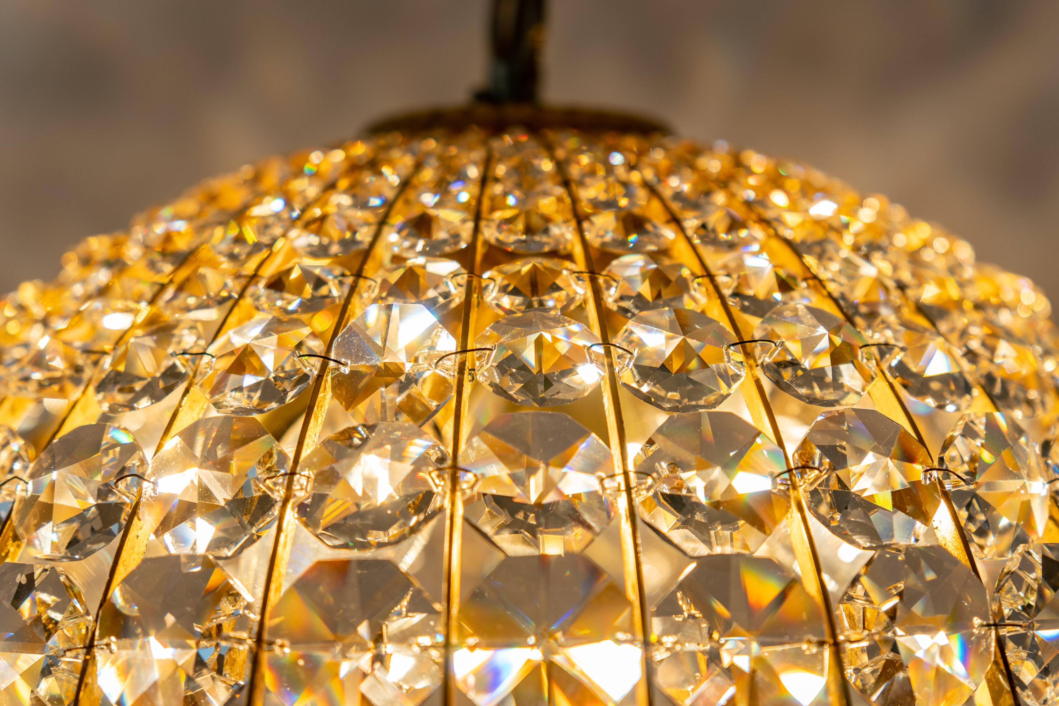 Lustre en laiton et cristal, conçu par Palwa, Allemagne, années 1970