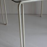 Table basse vintage à structure en métal courbé, 1960