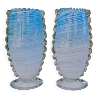 Paire de vases filigranés en verre soufflé Murano