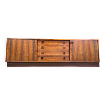 Enfilade scandinave des années 1960 par Edmund Jorgensen.