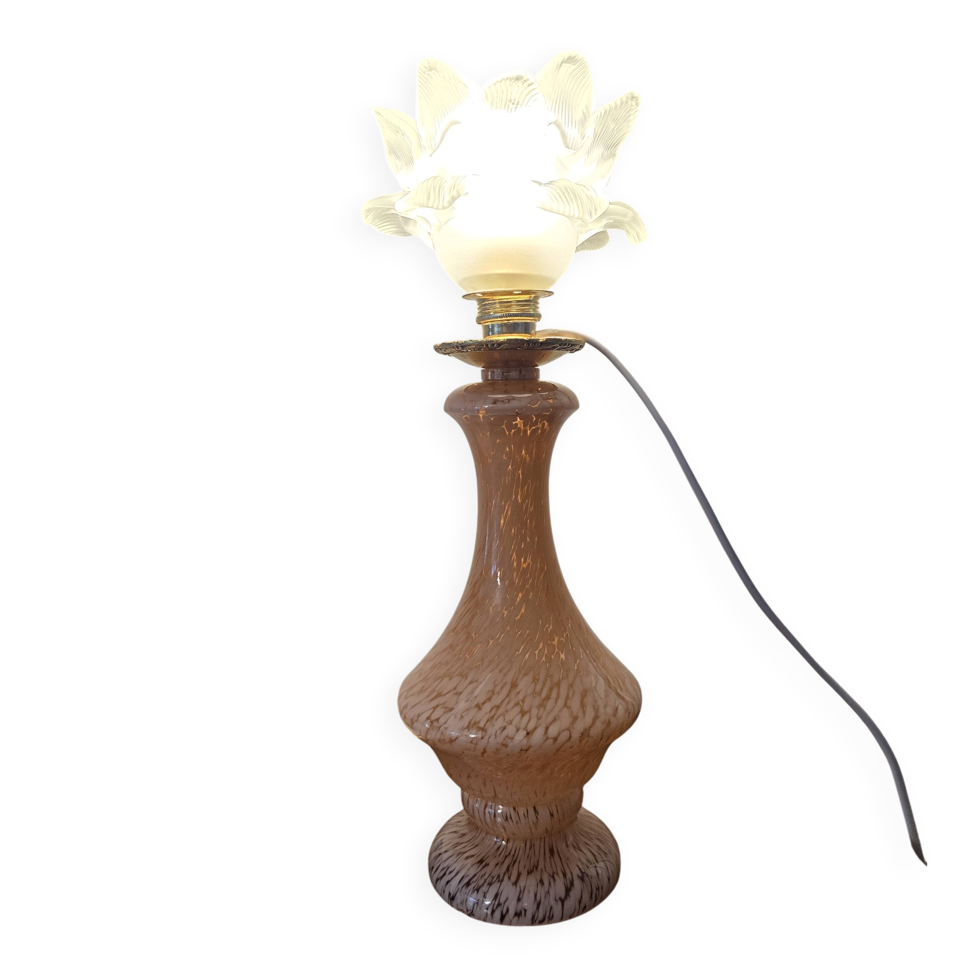 lampe de table en pâte de verre rose de Clichy, très b