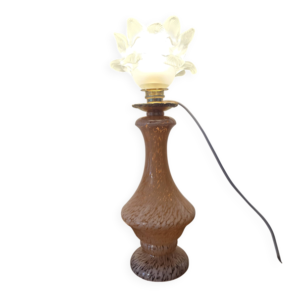 lampe de table en pâte de verre rose de Clichy, très b