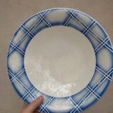 Plat mi creux en faïence par Digoin