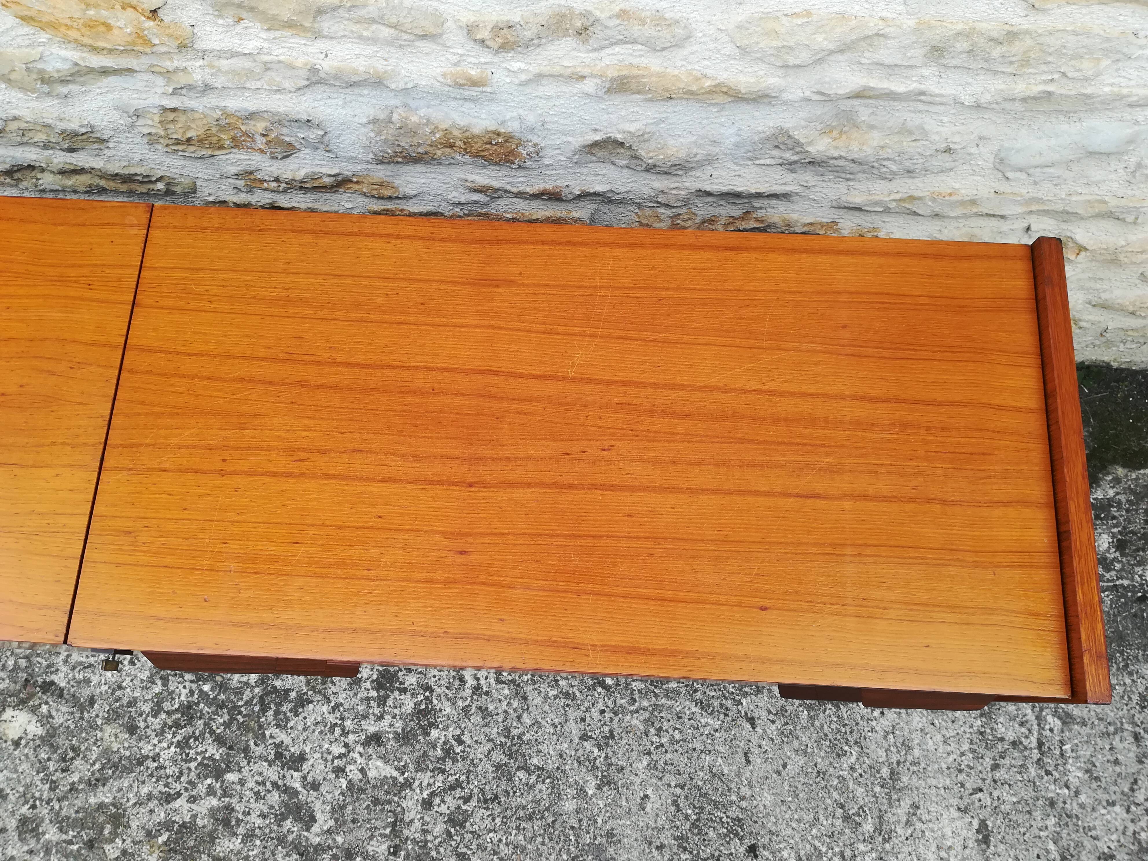 Coiffeuse scandinave en teck