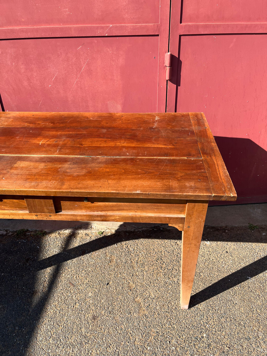 Table de ferme tiroir coulissant