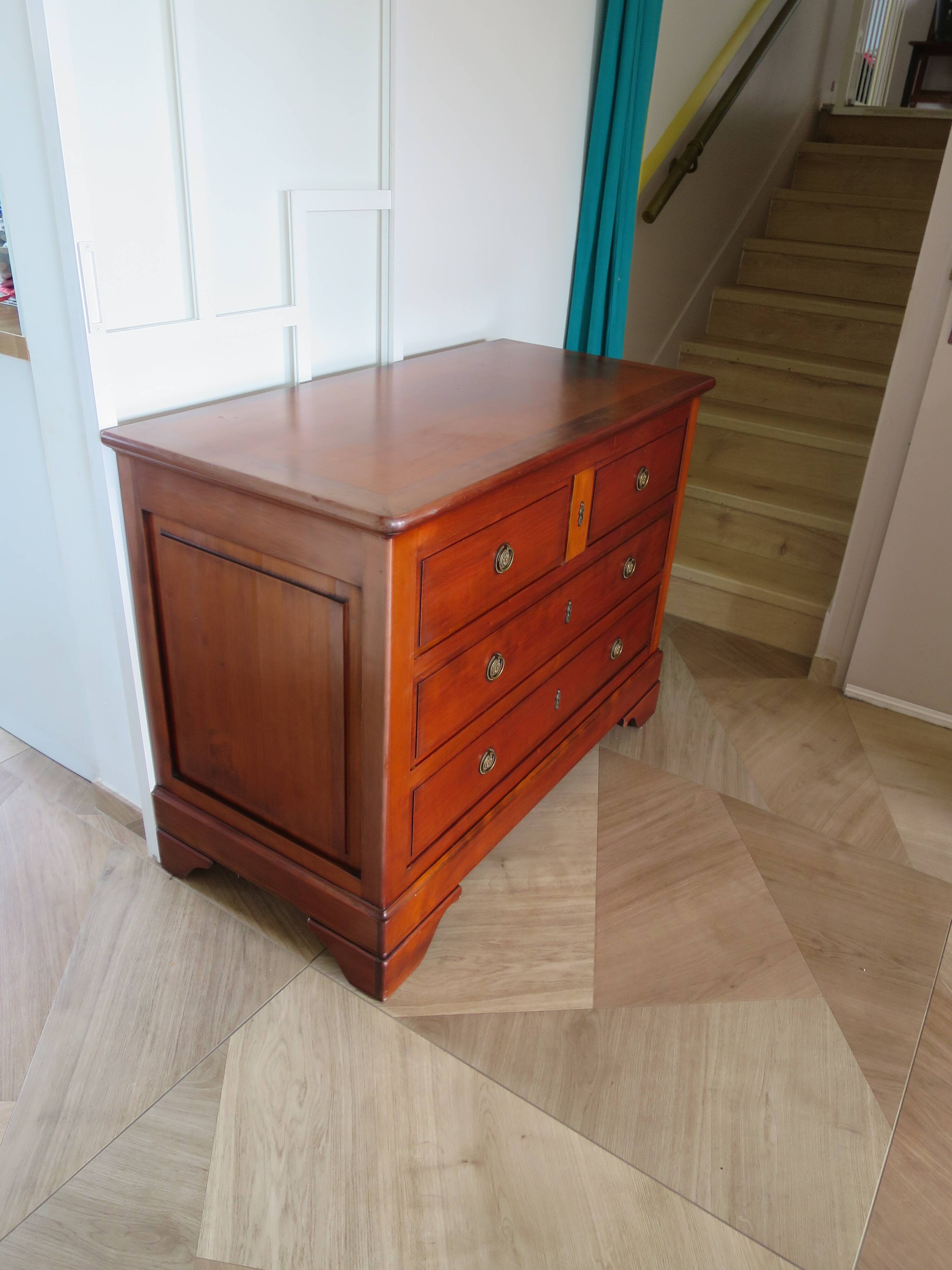 Antique - chest of drawers - 4 drawers - solid wood - cherry