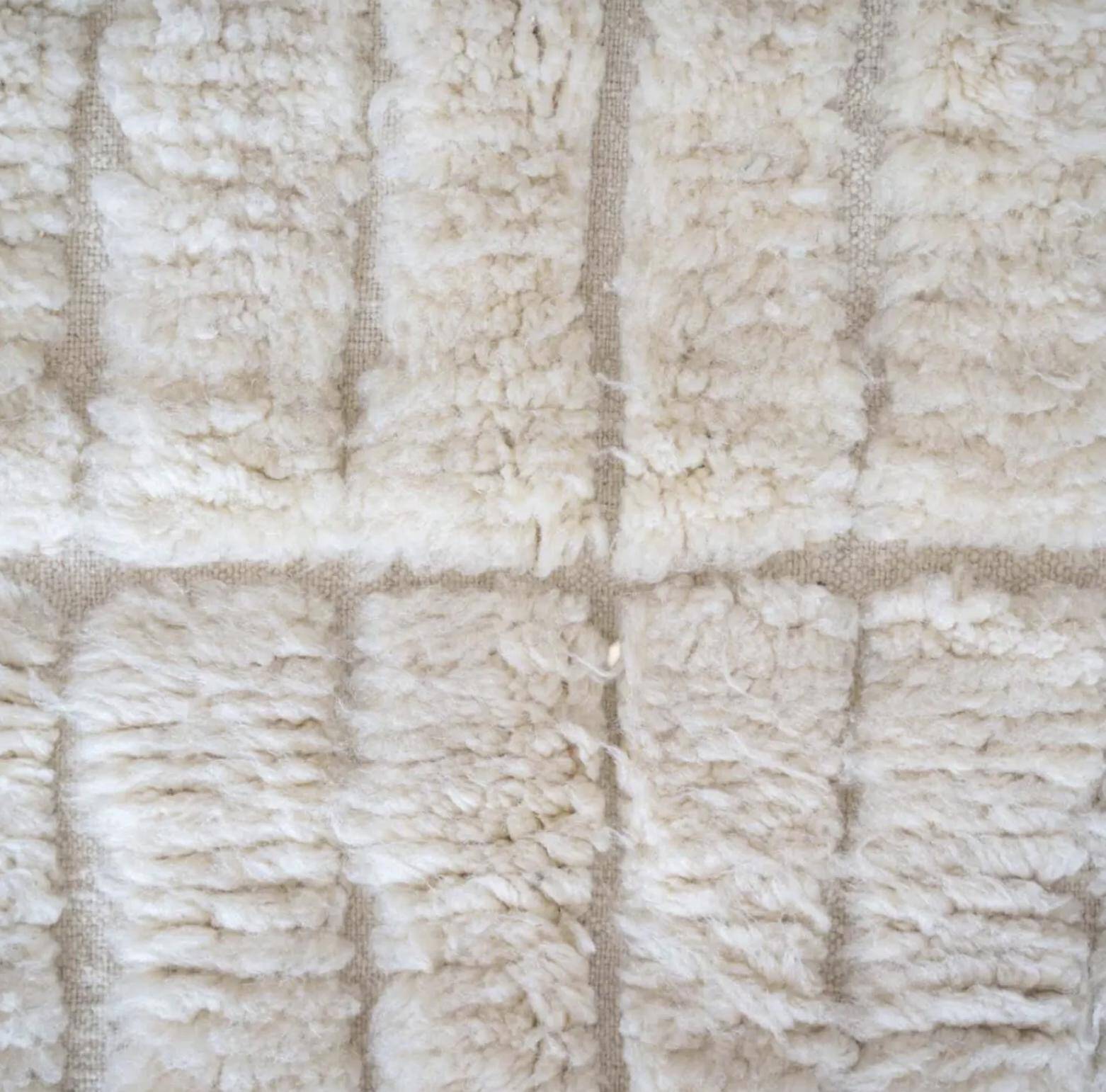 Large Moroccan wool rug 3 x 2 m