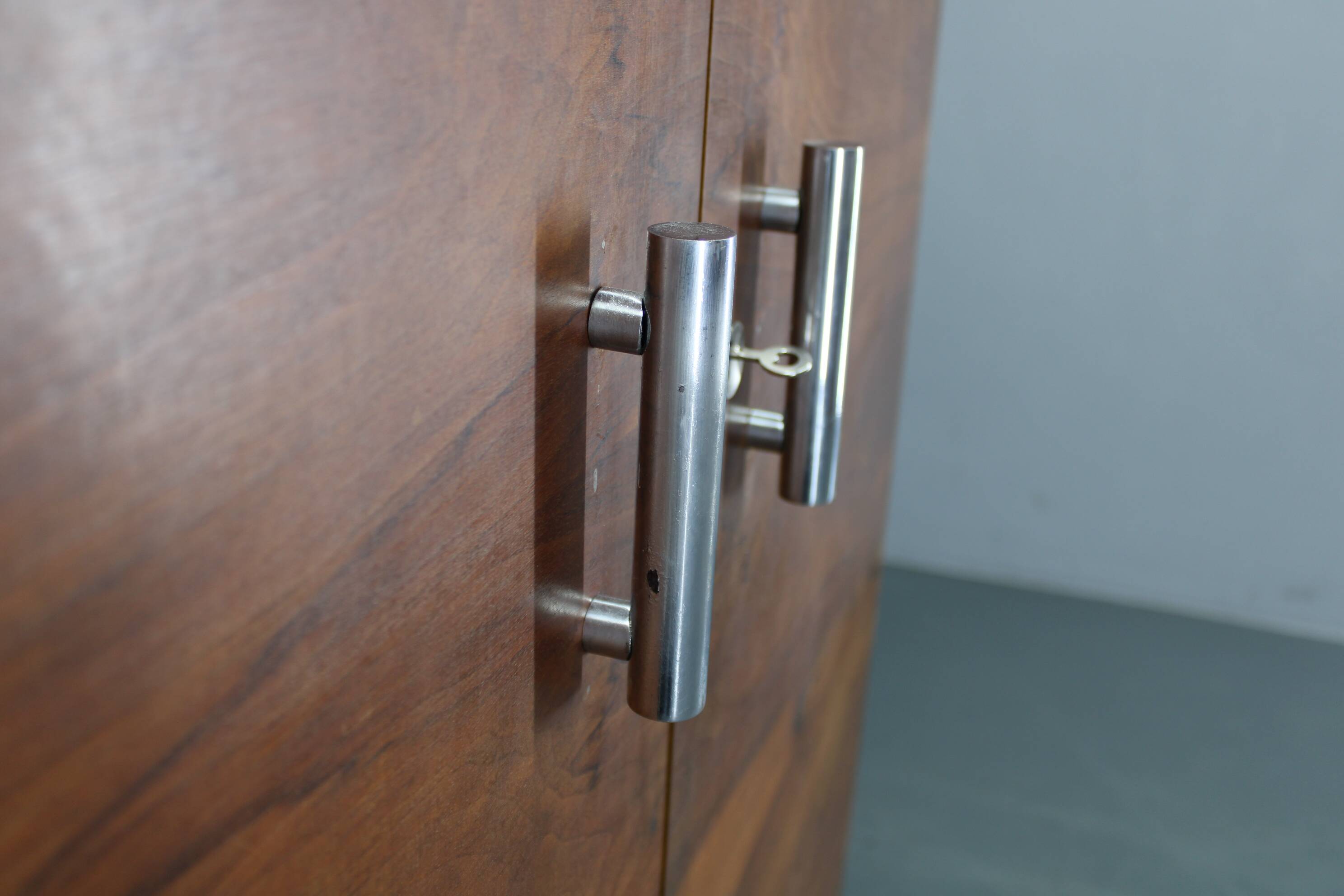 1940s Bauhaus Wardrobe by Hynek Gottwald , Walnut & Beech Veneer, Chrome De