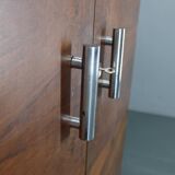 Armoire Bauhaus par Hynek Gottwald en placage de noyer et hêtre, années 1940