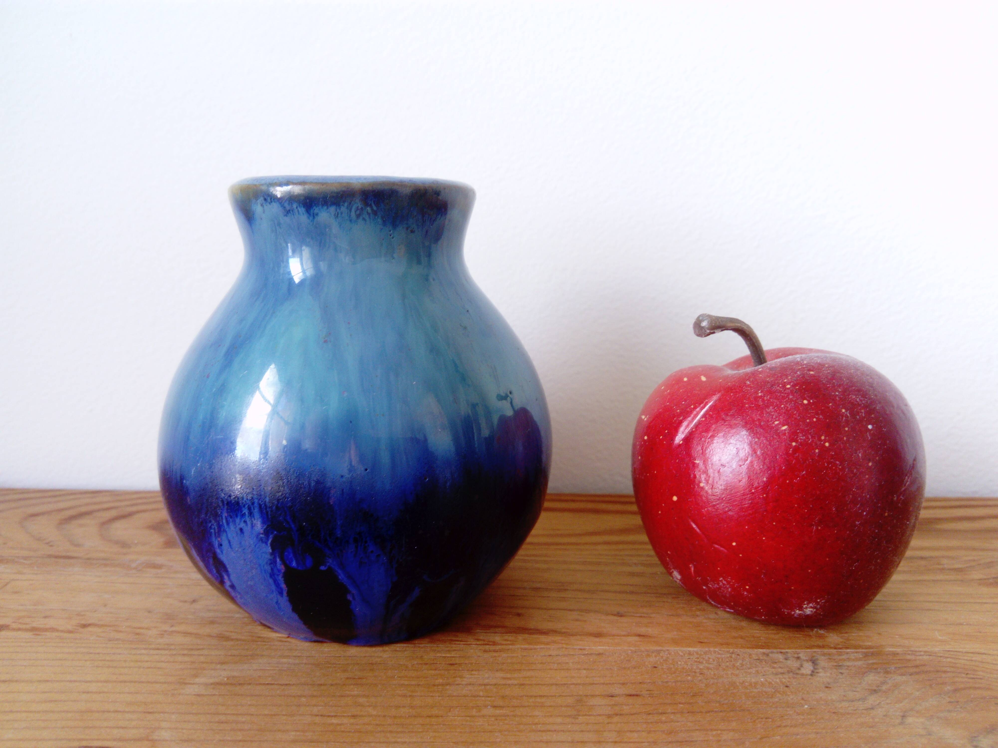 petit vase boule en céramique bleu turquoise