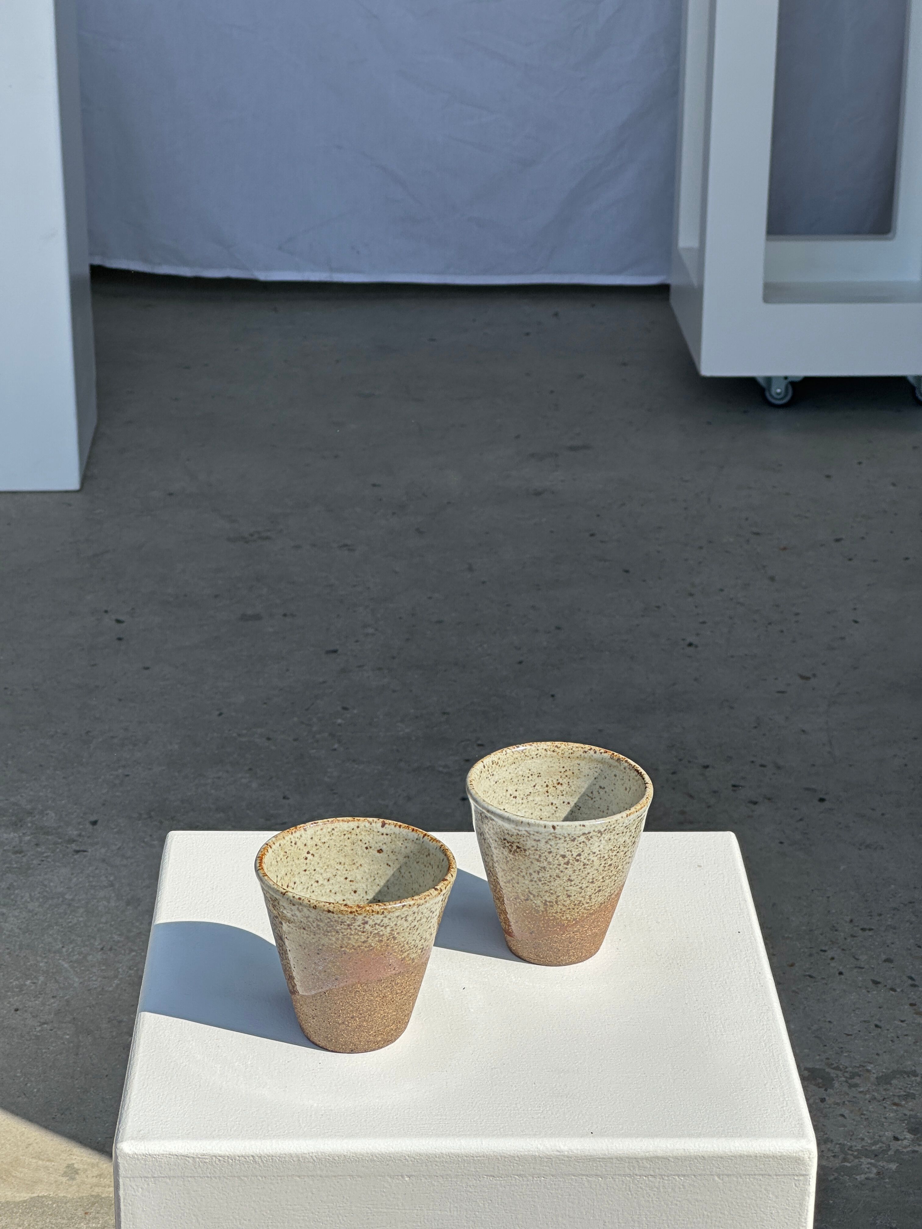 Set of 2 cups in Indonesian ceramic (brown & speckled glazed matte)