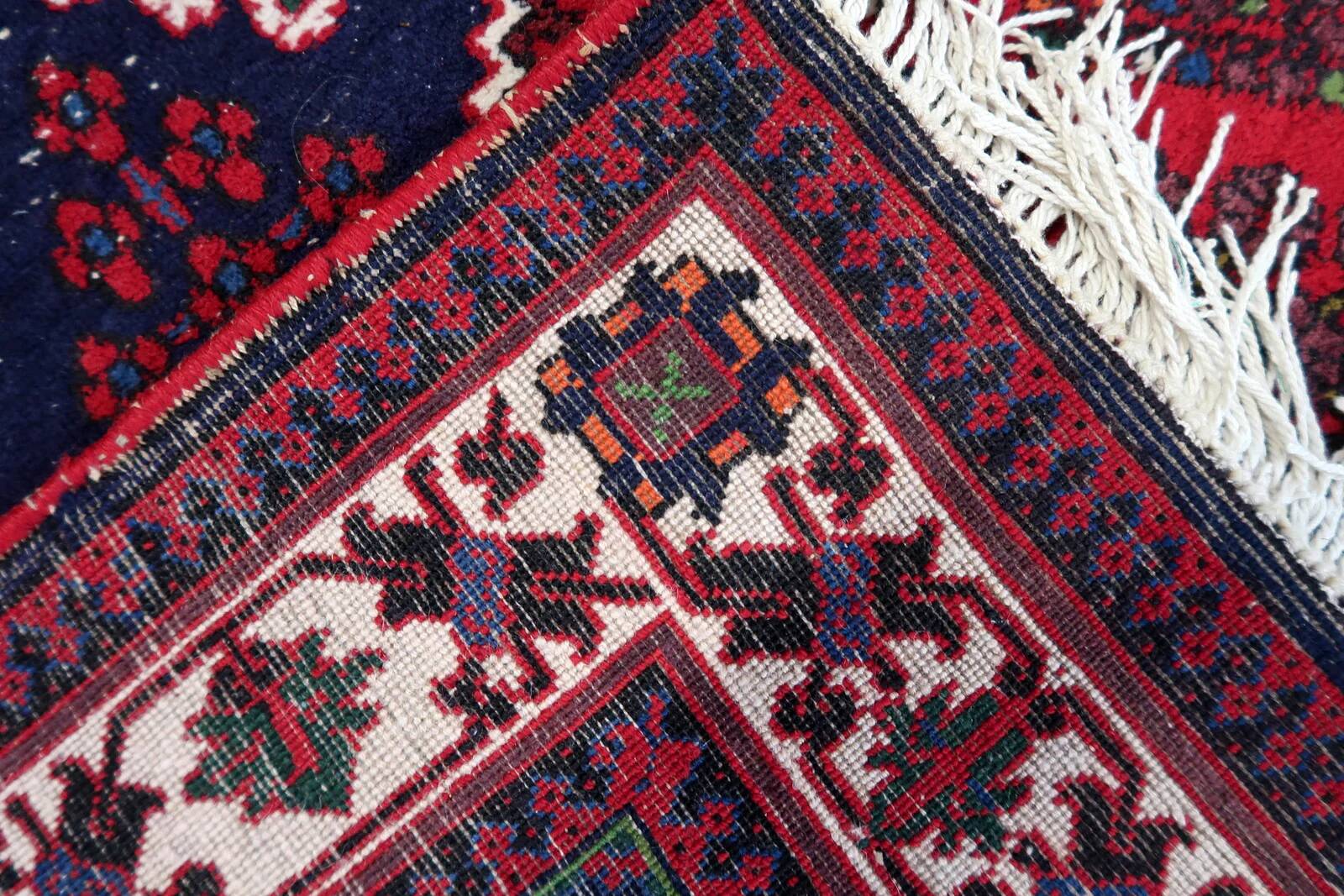 Handmade vintage Persian Joshagan rug 106cm x 159cm, 1970s