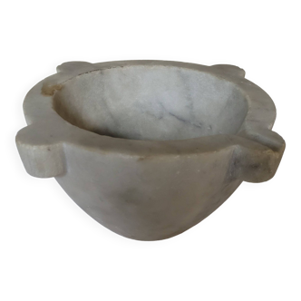 Veined white marble mortar. Probably late nineteenth century
