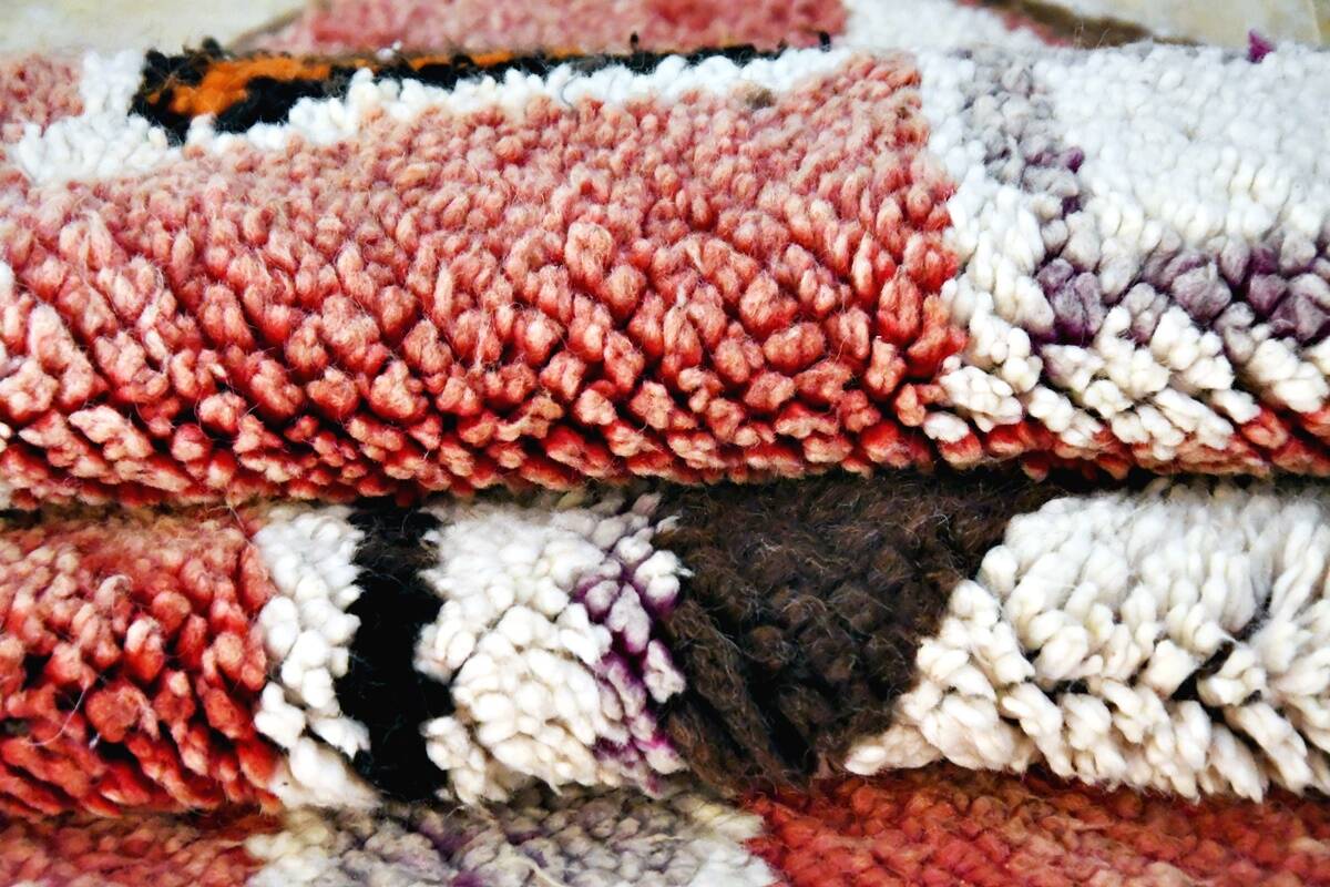 Moroccan Berber rug Boujaad 205 x 130 cm red