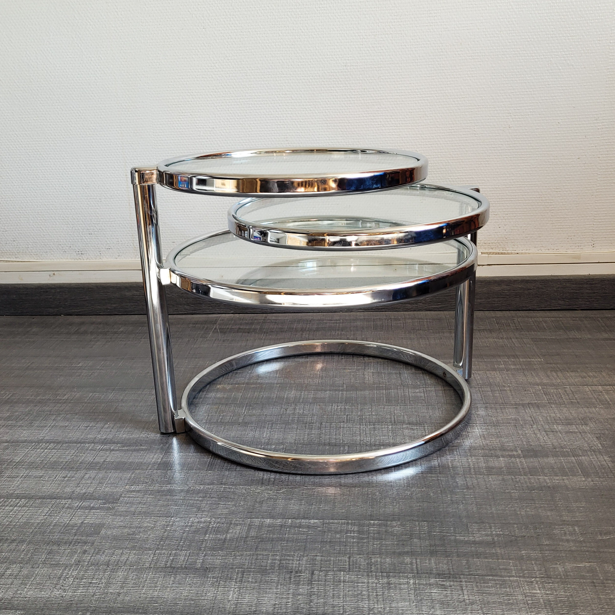 Table basse vintage Leitmotiv Swivel en métal chromé