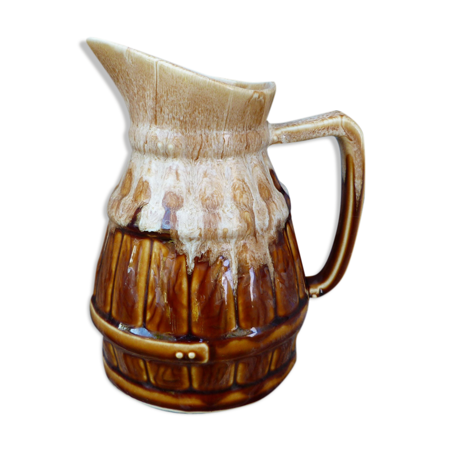 Former wine pitcher in glazed earth style bistrot auberge