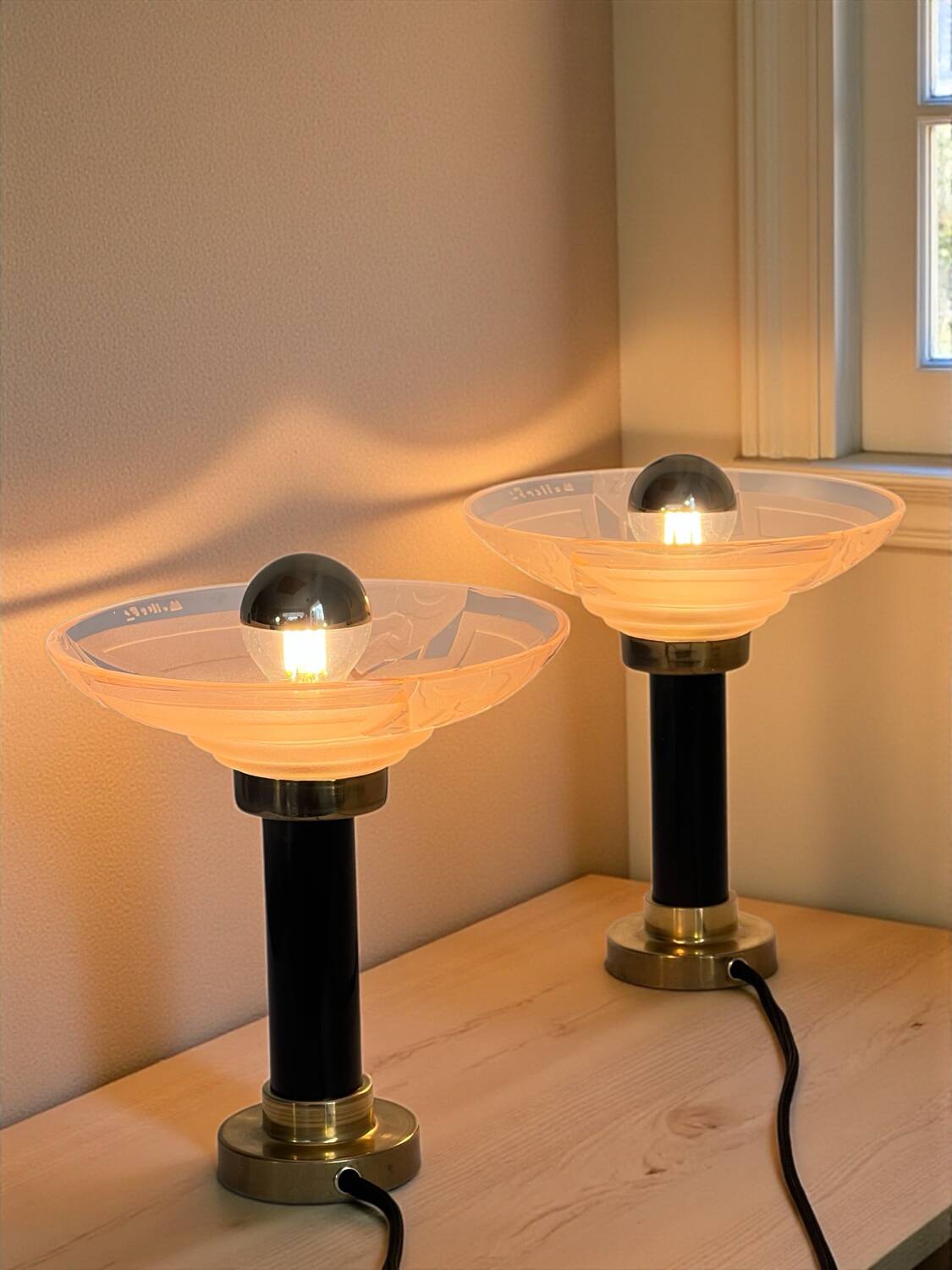 Pair of Art Deco bedside lamps, glass signed by Muller