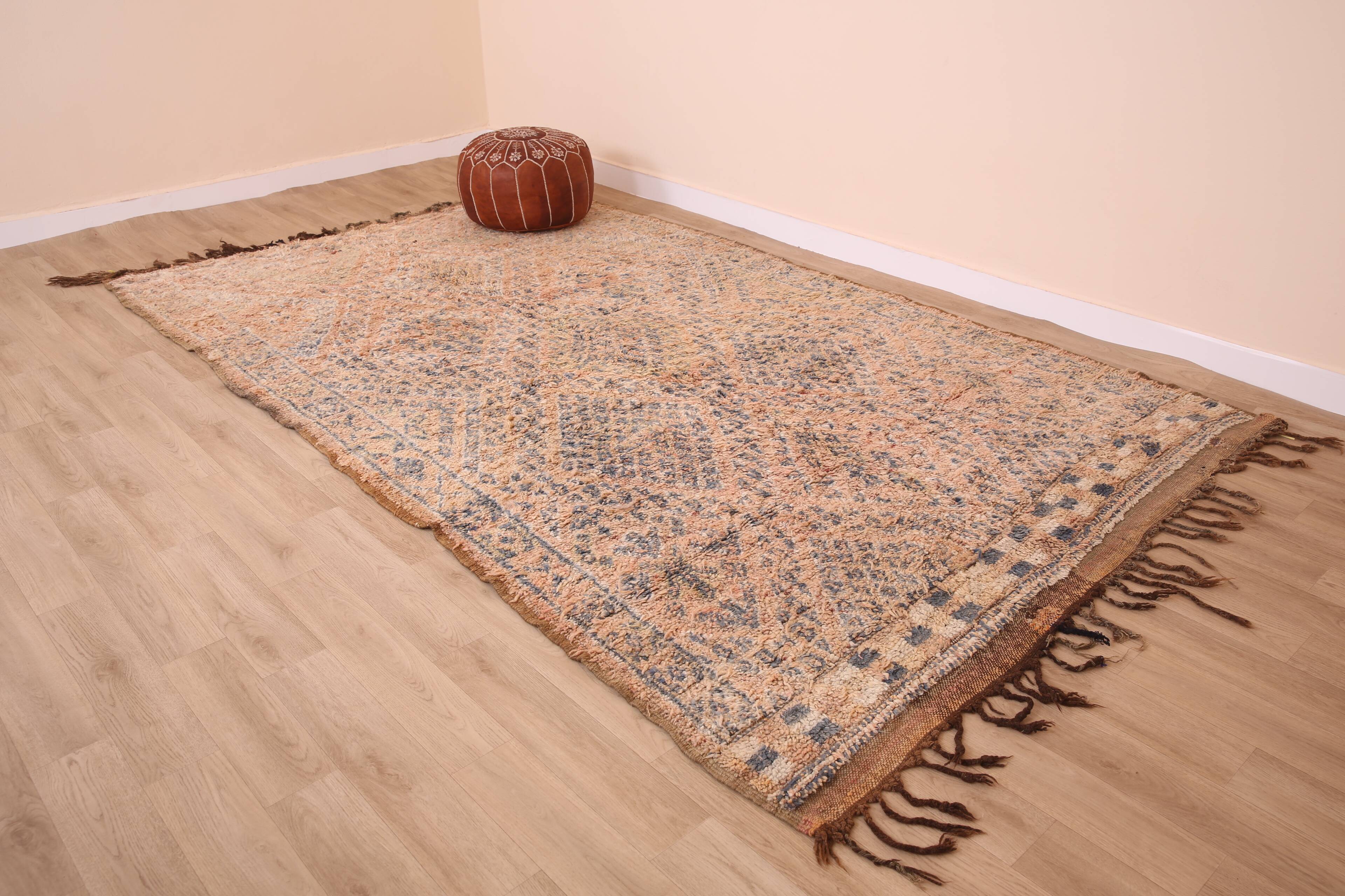 Peach Vintage Moroccan Wool Rug 188 x 317 cm , Berber Rug Handmade, Unique