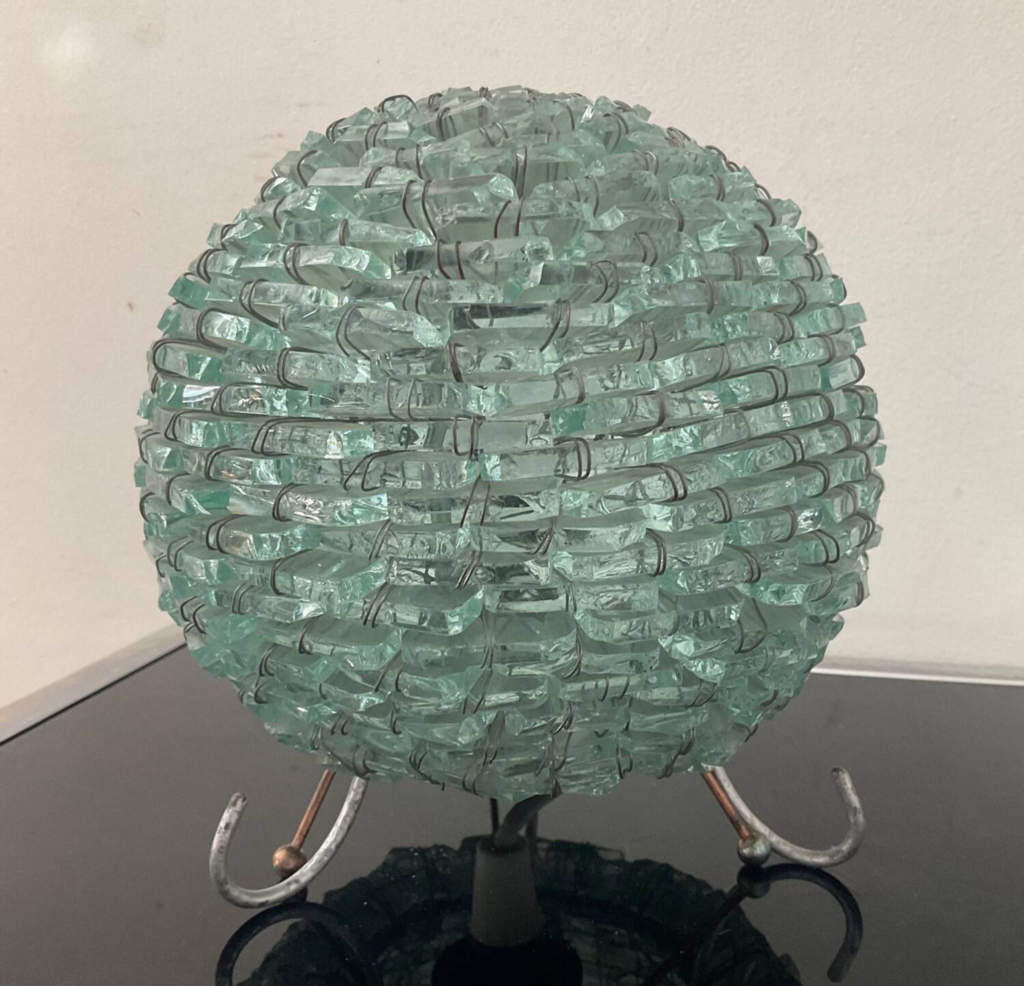 Lampe vintage boule en morceaux de verre assemblés années 70