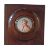 Portrait miniature quality lady in rose dress