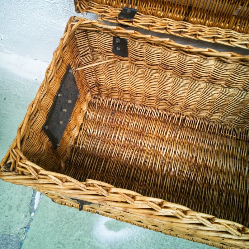 Wicker trunk