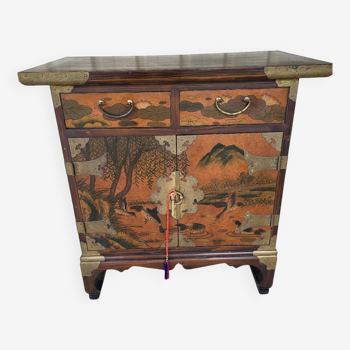 Small Chinese cabinet h 62 cm, 62cm x 37 cm 2 drawers, 2 doors