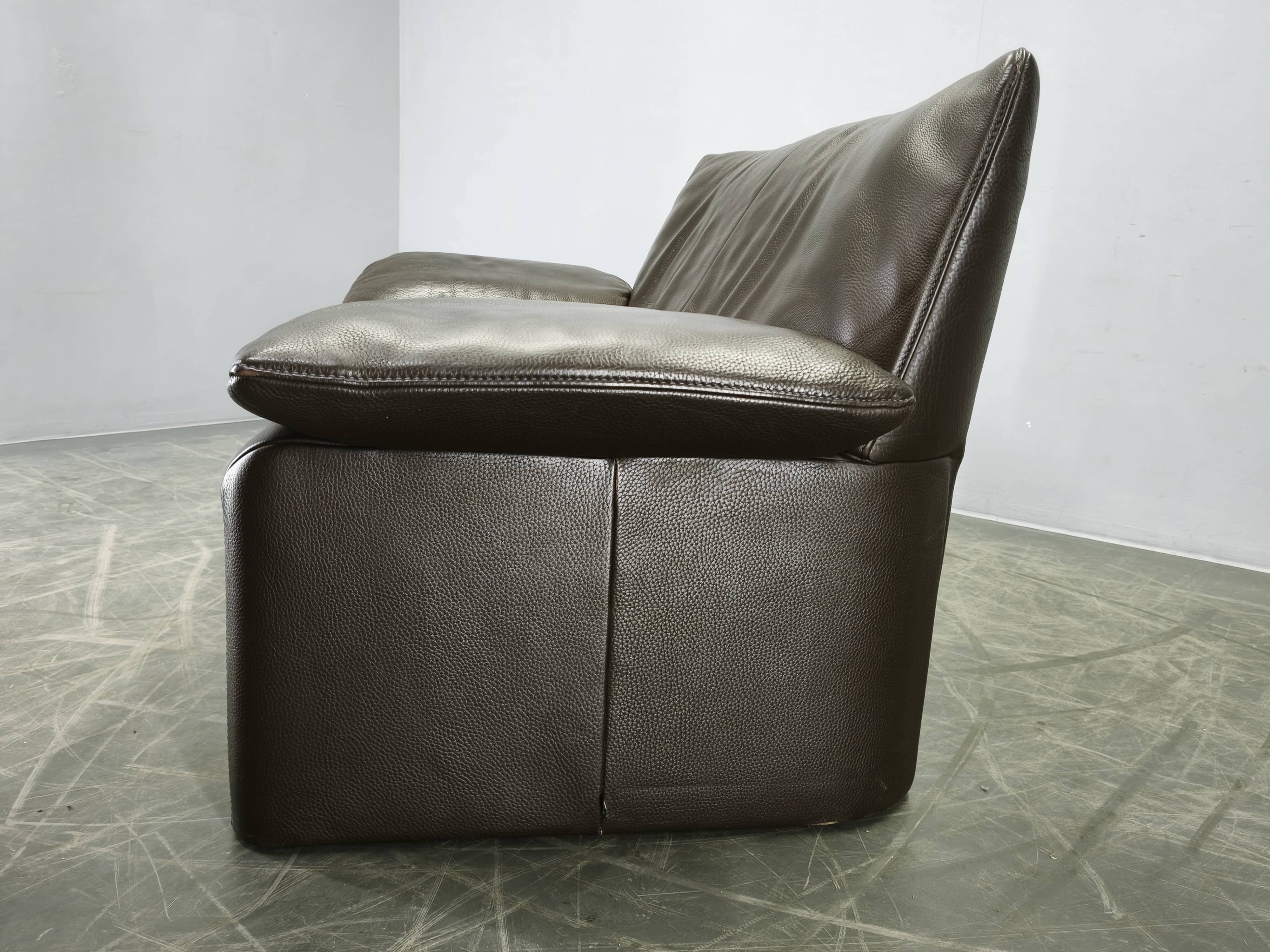 Jori Belgian Full Grain Leather Freestanding Two-Seat Sofa, 1990s