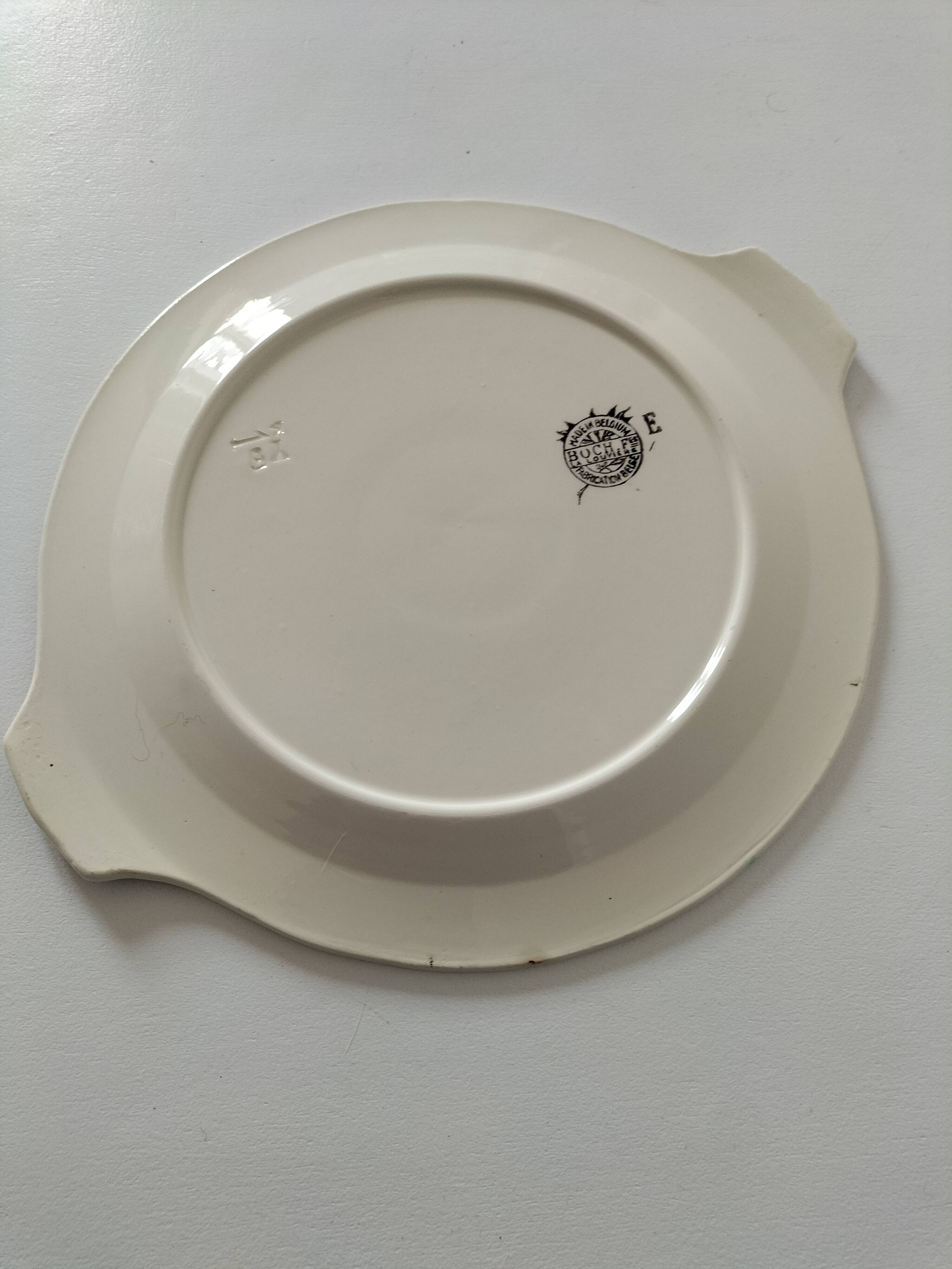 Small Boch La Louvière Art Deco dish