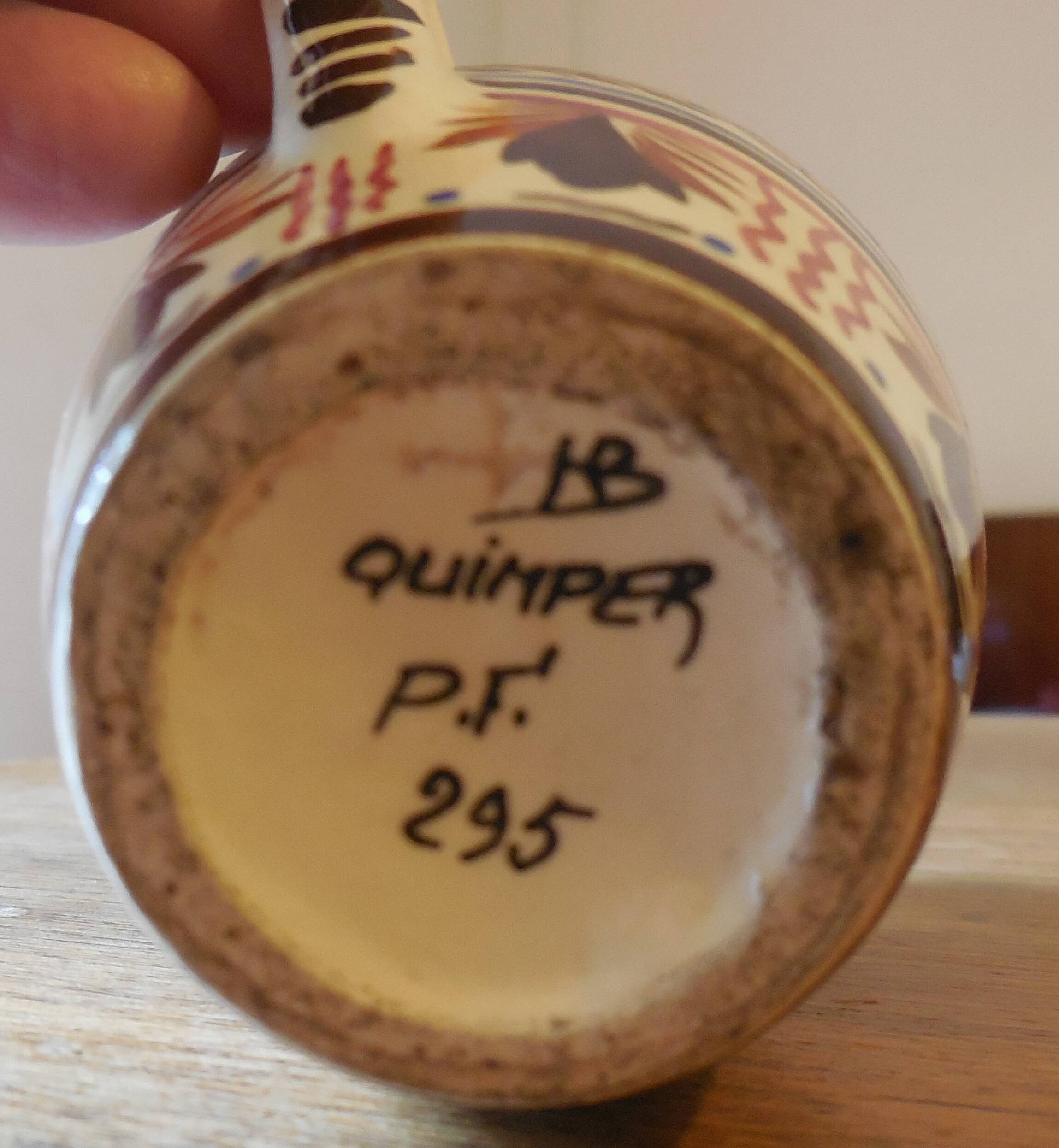 Petit pot à lait ancien en céramique de Quimper