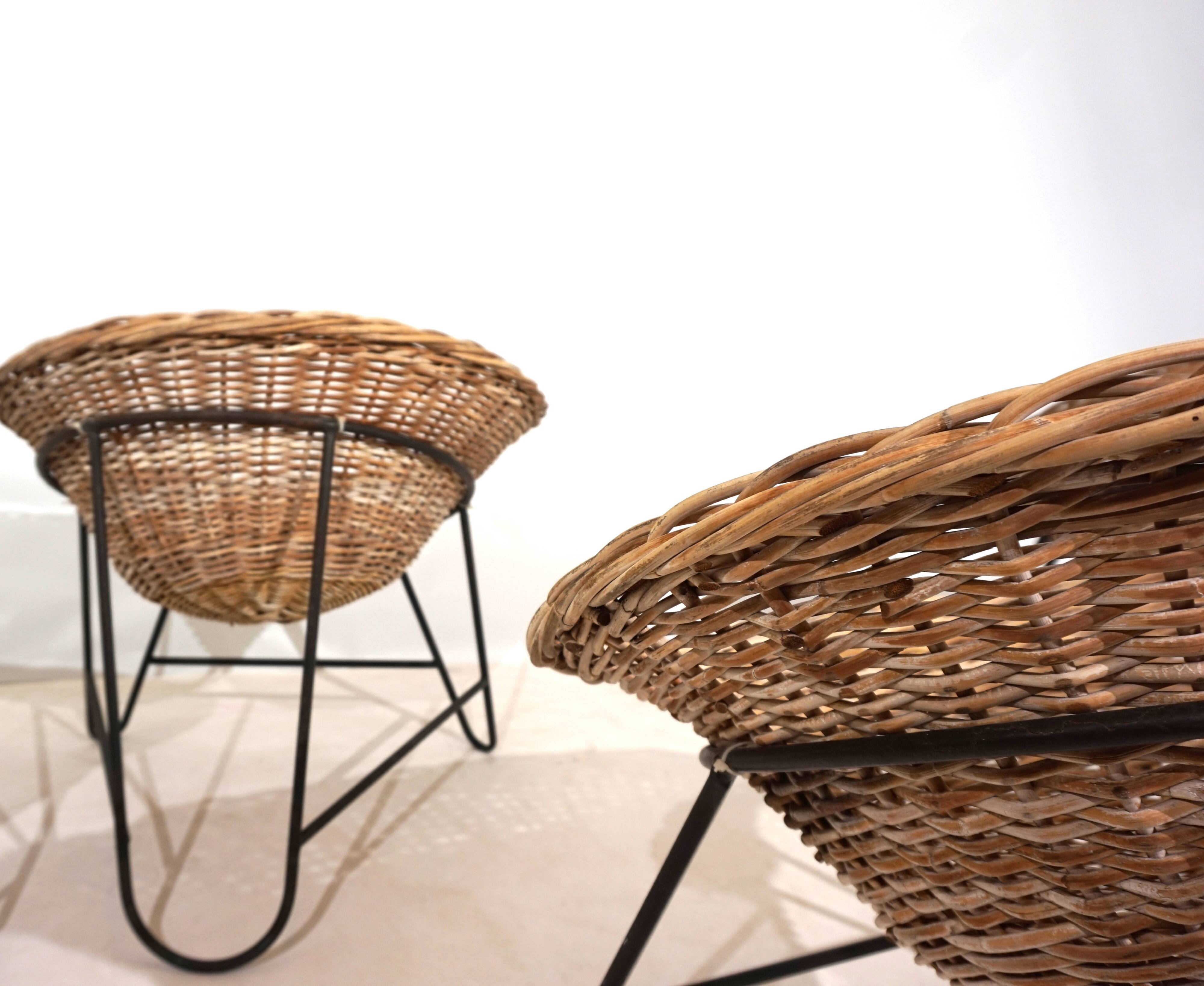 Set of 2 wicker pod chairs from the 60s