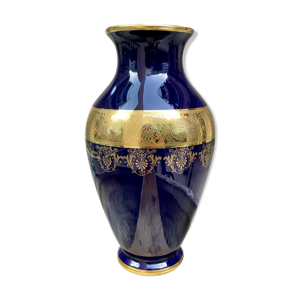 vase ovoïde en porcelaine