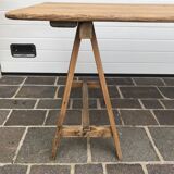 Winegrower's farm table