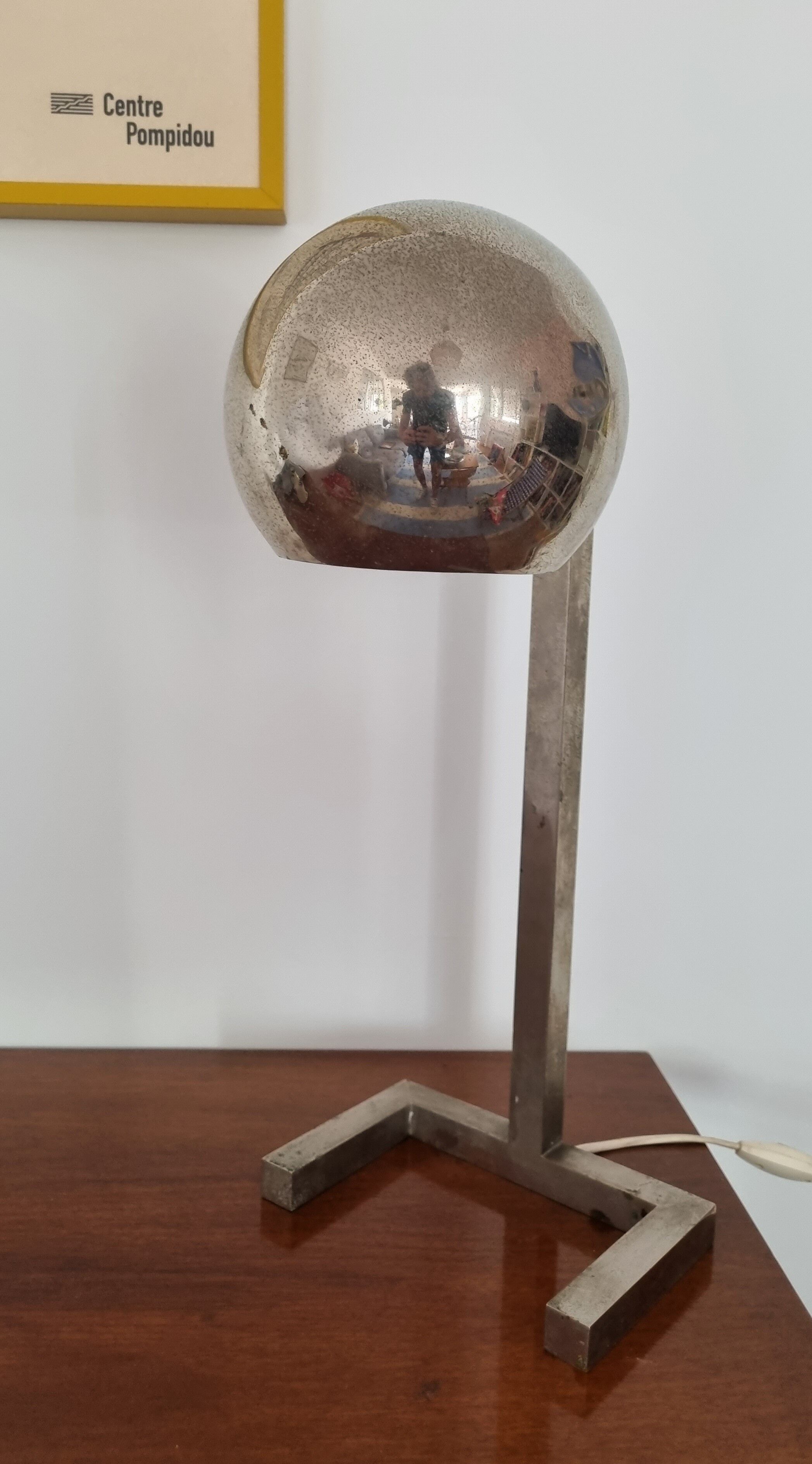 Eyeball vintage metal lamp