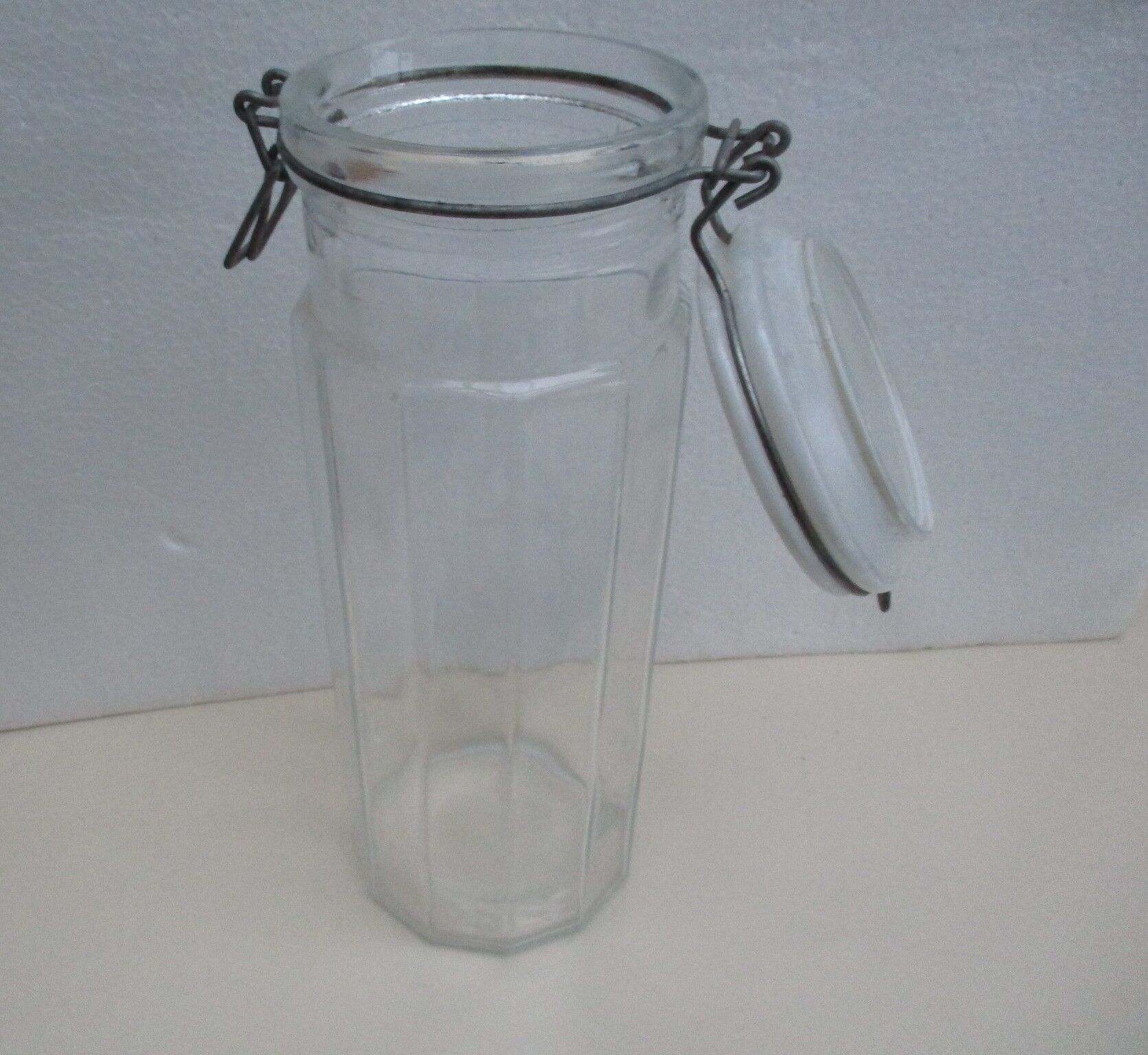 glass jar with vintage cut sides "hermetic"