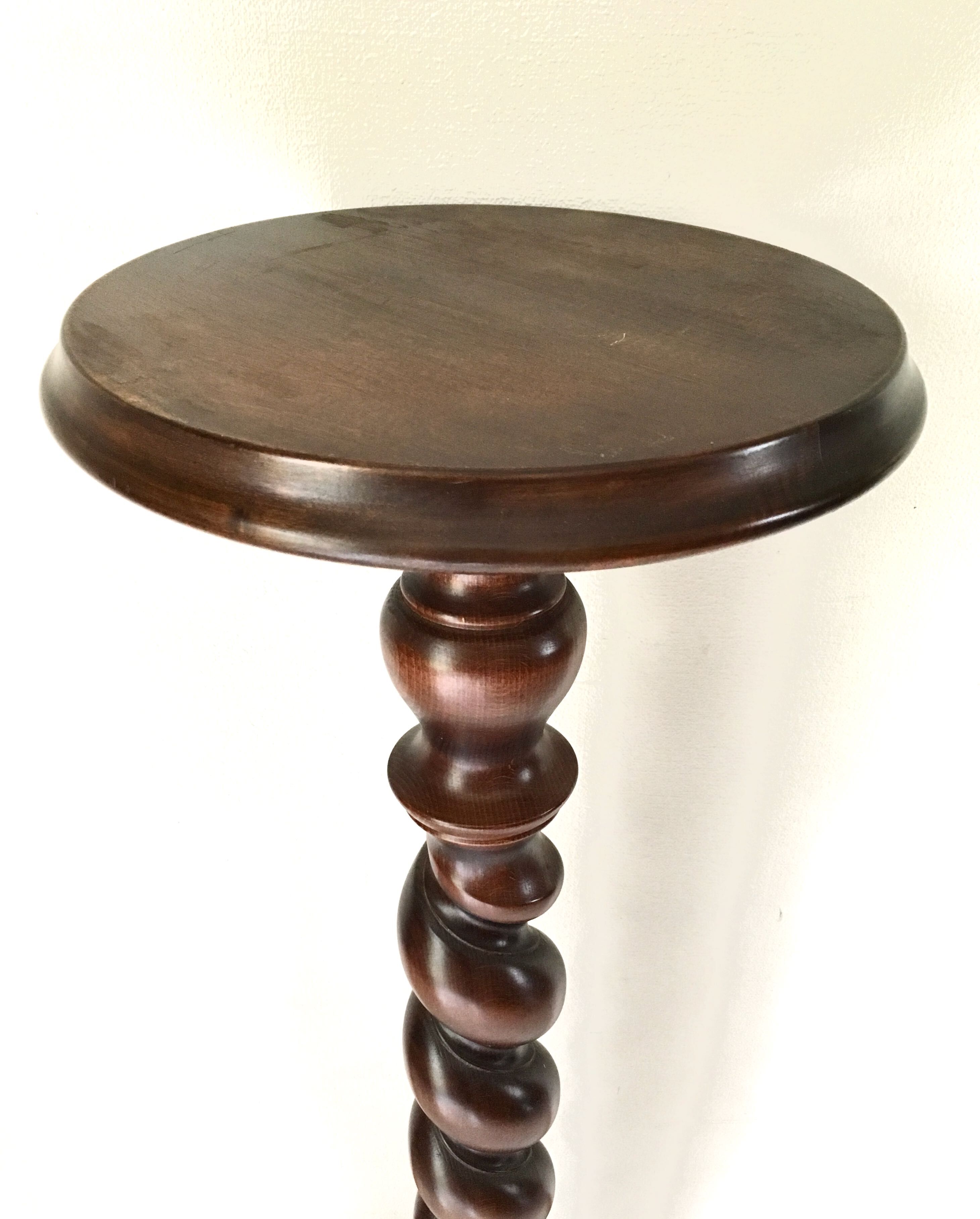Side table in walnut turned 50s