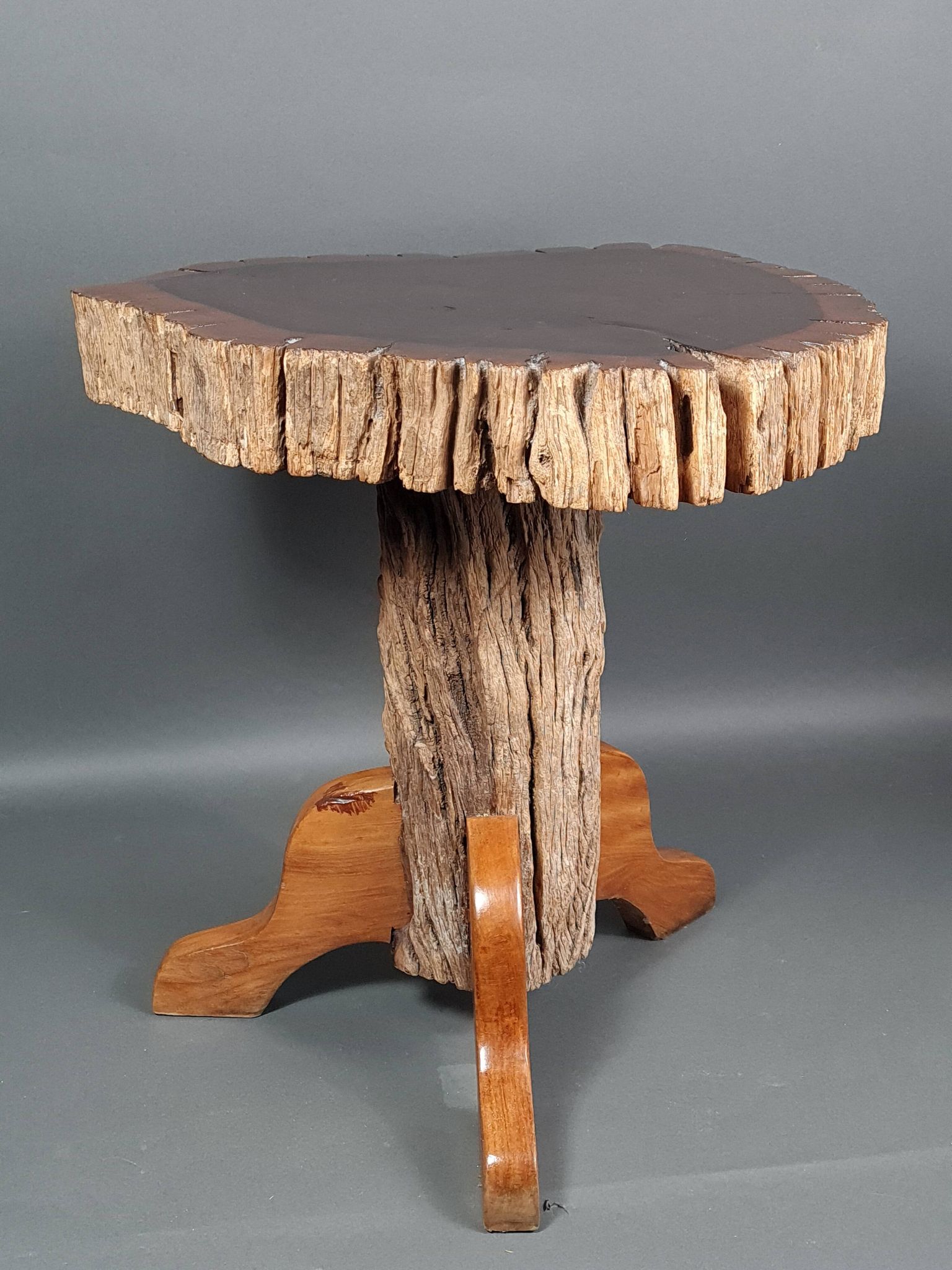 Tabouret ou bout de canapé brutaliste en teck 13 kg, 2 disponibles D344 /1/