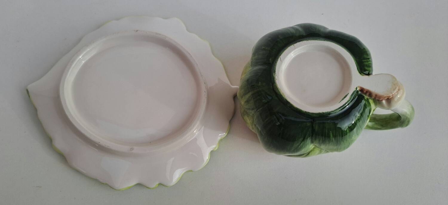 Slush cup and saucer in the shape of an artichoke