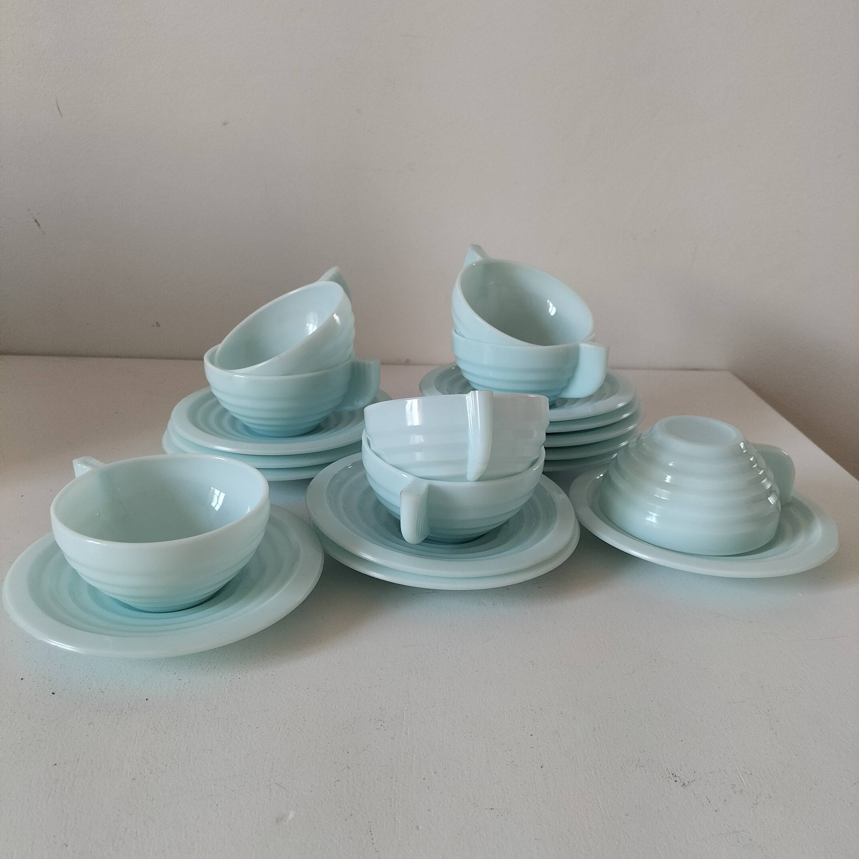 8 Opaline Mint Green Cups