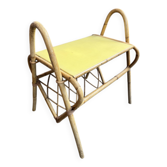 Porte magazine en rotin vintage